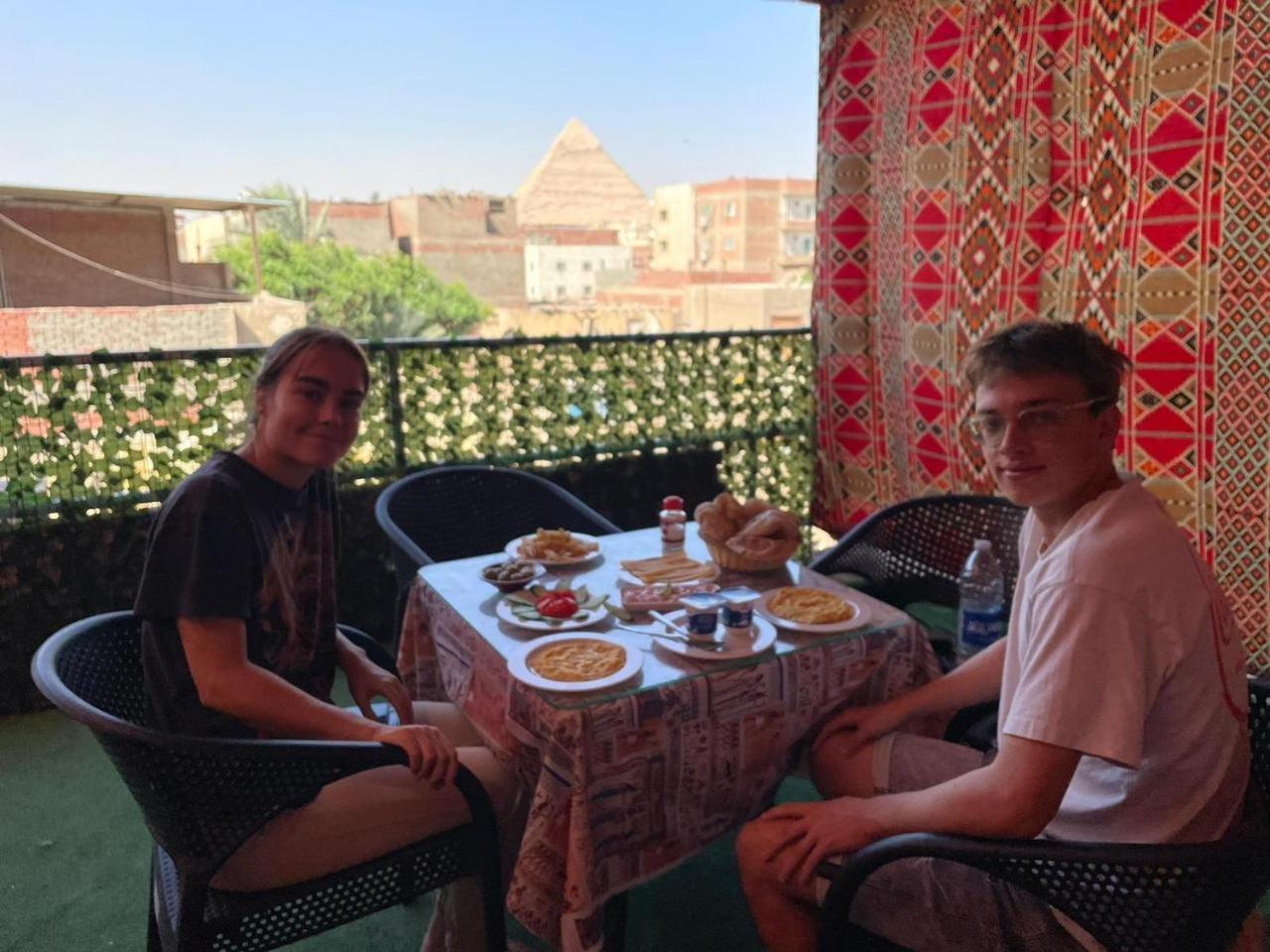 Jana Pyramids View In 3 Bed & Breakfast Kafret el-Gabal Dış mekan fotoğraf