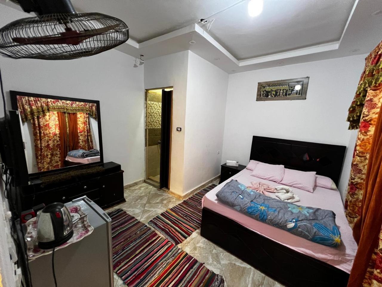 Jana Pyramids View In 3 Bed & Breakfast Kafret el-Gabal Dış mekan fotoğraf