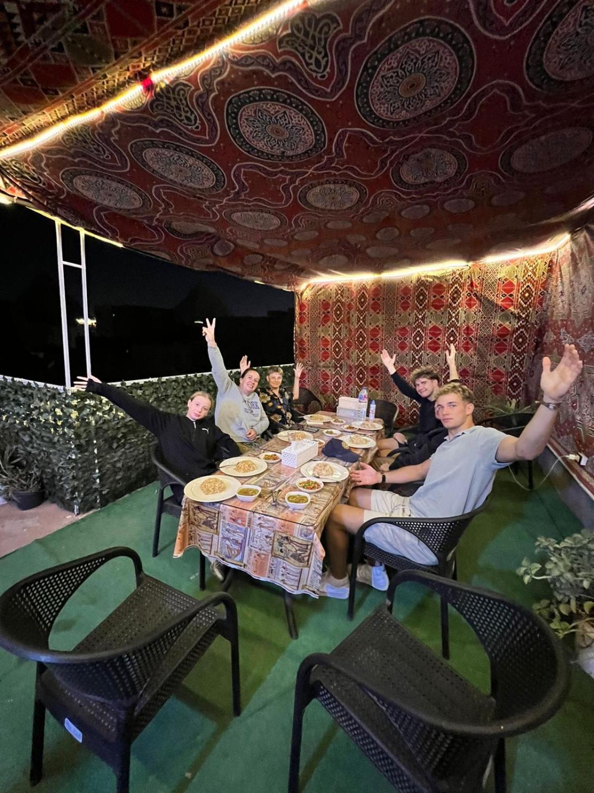 Jana Pyramids View In 3 Bed & Breakfast Kafret el-Gabal Dış mekan fotoğraf